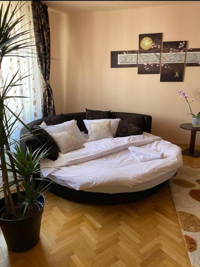 Winterland Sf.Ioan Apartment Brasov Luaran gambar